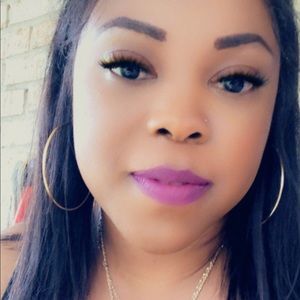 Meet your Posher, Terah